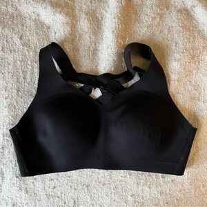 Lululemon enlite sports bra 32d